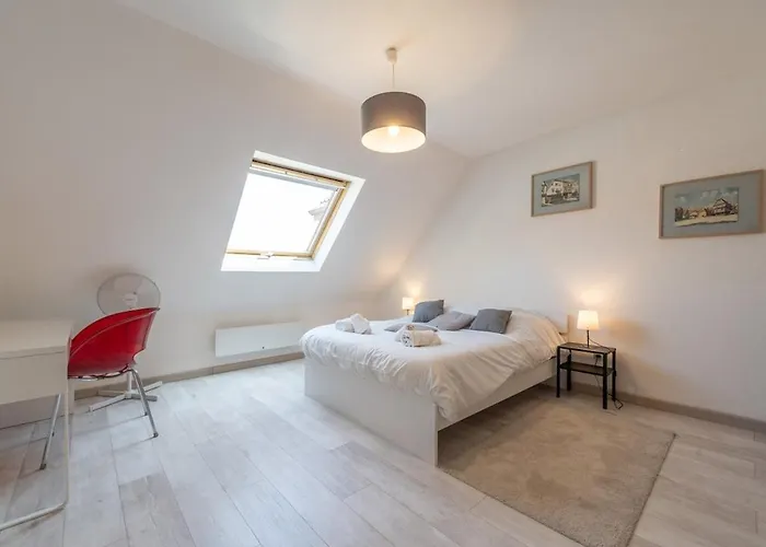 Bel Au Centre Stationnement شقة *